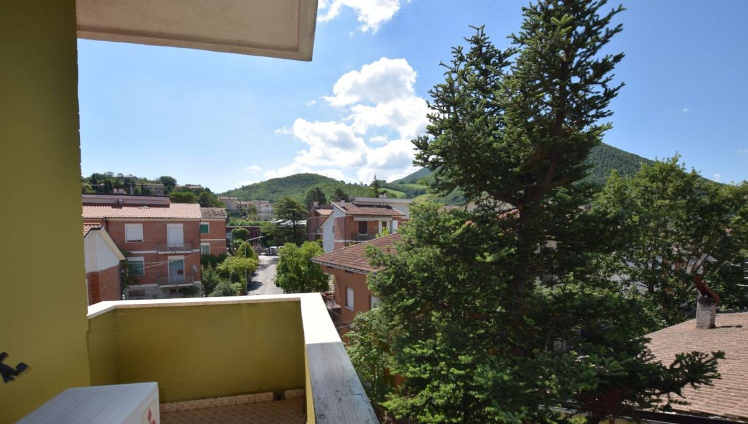 Квартира с 5 комнатами в Кали, Италия № 88598