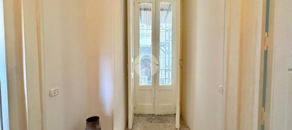 4 bedrooms Apartment in Naples, Italy No. 359249 17
