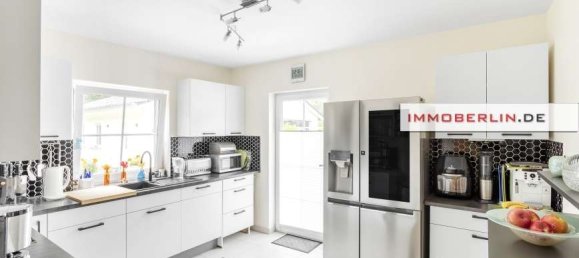 4 rooms House in Brandenburg, Germany No. 10990 3