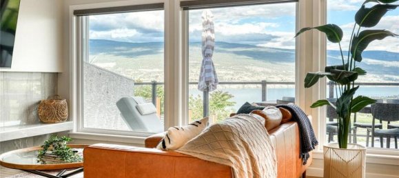 3 bedrooms House in British Columbia, Canada No. 1098 11