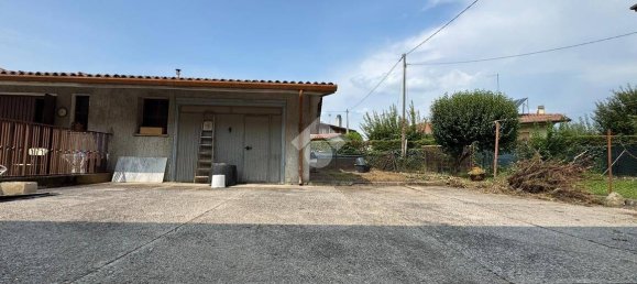 3 bedrooms House in Montebelluna, Italy No. 288758 5