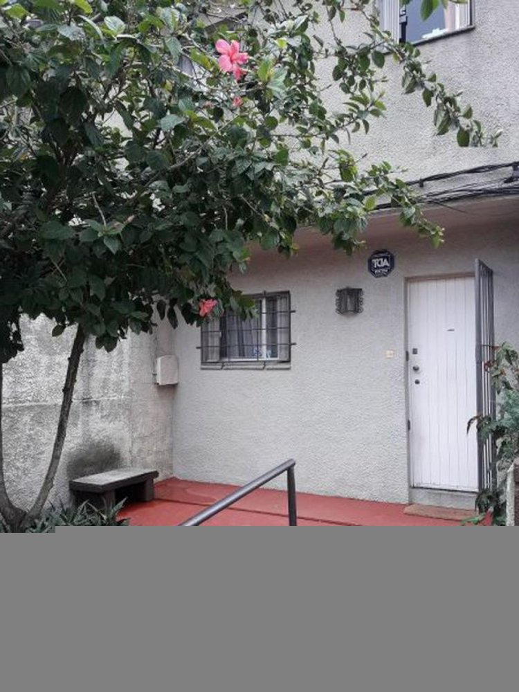 3 bedrooms House in Montevideo, Uruguay No. 6519