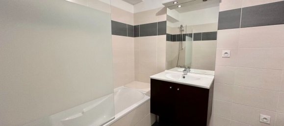 2 bedrooms Apartment in Rennes, France No. 359077 8