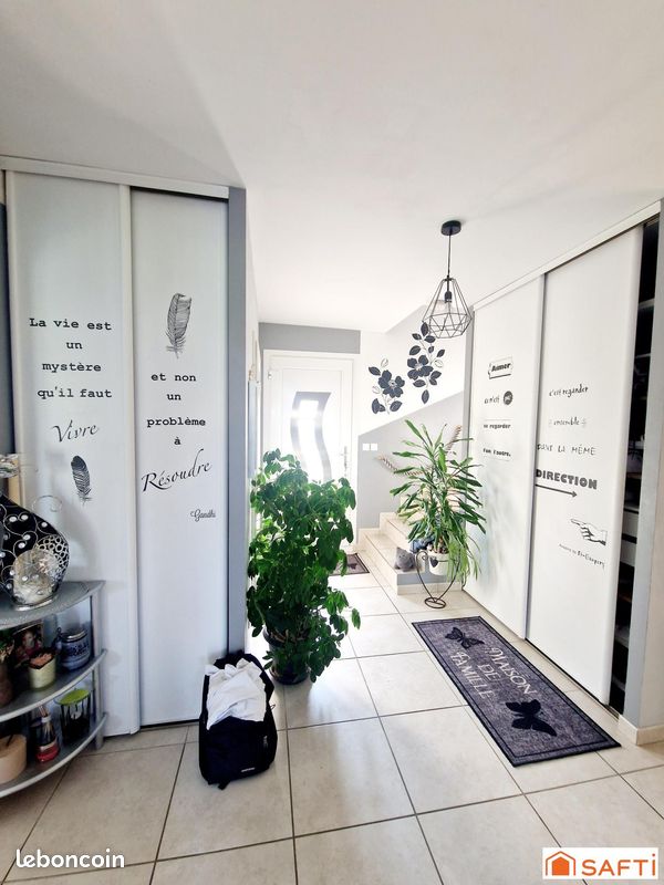 5 bedrooms House in Longuyon, France No. 242918