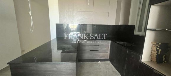 Maisonette de 3 dormitorios en Gharghur, Malta No. 8204 4