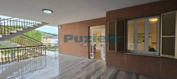 3 chambres Appartement à Ponzano di Fermo, Italy No. 89923 5