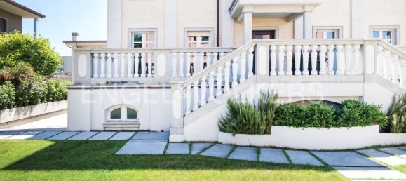 3 bedrooms Villa in Brescia, Italy No. 132116 7