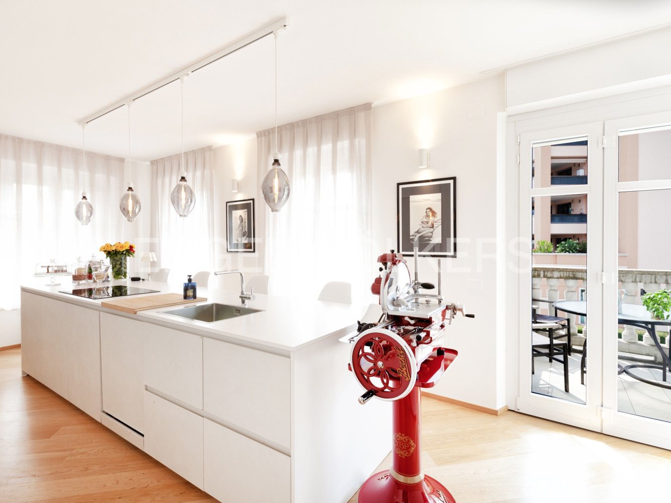 3 bedrooms Villa in Brescia, Italy No. 132116