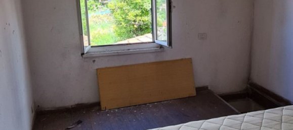 3 rooms Apartment in Castiglione Chiavarese, Italy No. 35818 8