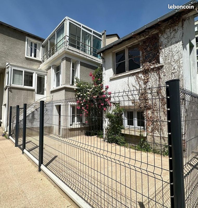 Дом с 4 спальнями в Тур, Франция № 233702