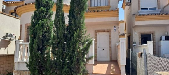 Casa de 3 dormitorios en Los Montesinos, Spain No. 182952 2