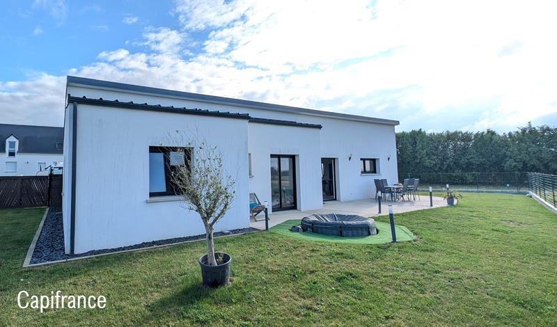 Casa de 4 dormitorios en Carentoir, France No. 360783