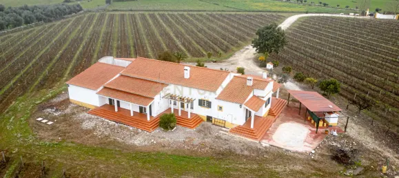 3 bedrooms Villa in Estremoz, Portugal No. 97737 2