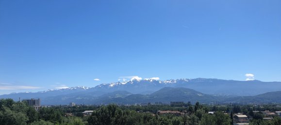 4 bedrooms Duplex in Seyssins, France No. 199733 3