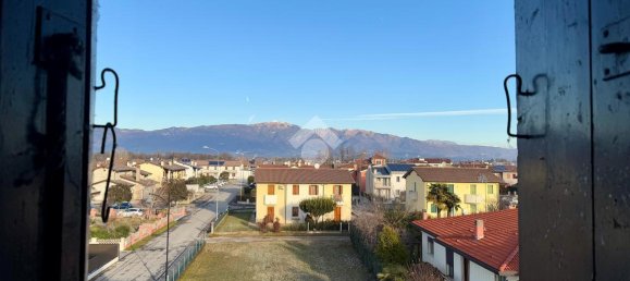 6 rooms House in Loria, Italy No. 3141 32