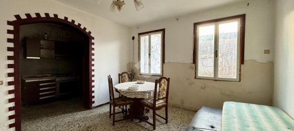 6 rooms House in Loria, Italy No. 3141 3