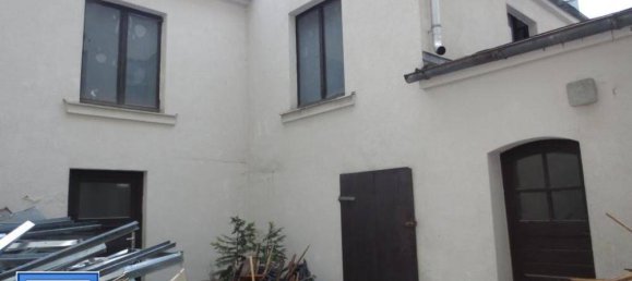 Здание с 60 комнатами в Фогтланд, Германия № 356097 4