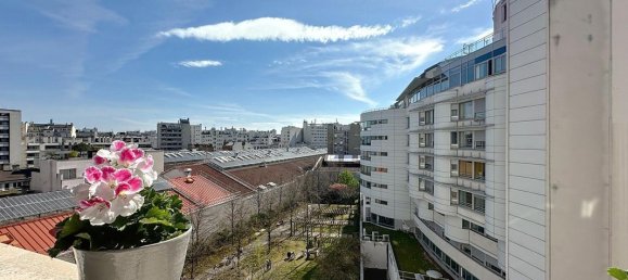 1 bedroom Apartment in Paris, France No. 332690 7