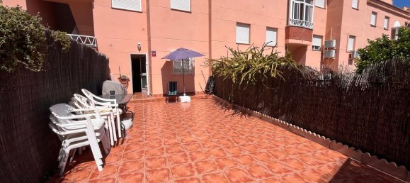 Apartamento de 2 dormitorios en Fuengirola, Spain No. 179334 2
