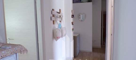 Квартира с 5 комнатами в Куарту Сант'Элена, Италия № 268665 12