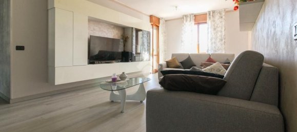 4 bedrooms Apartment in Vobarno, Italy No. 370612 2
