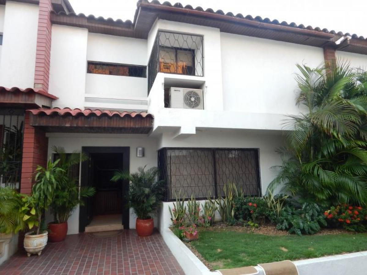 3 bedrooms House in Atlantico, Colombia No. 5684