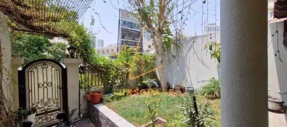 3 bedrooms Villa in Jumeirah Village Circle, UAE No. 107900 2