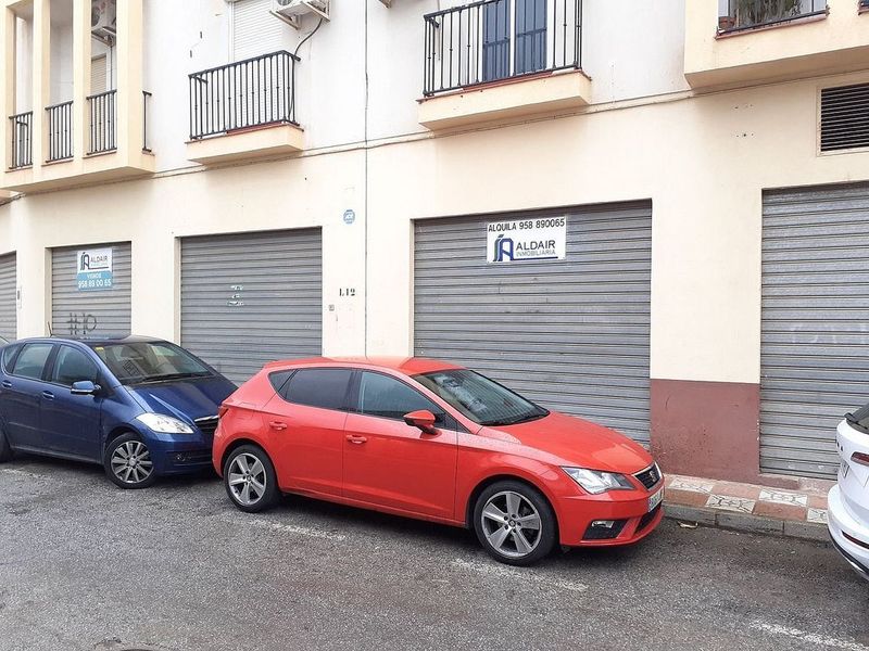 Imóvel comercial em La Zubia, Spain 179 m² N.º 221791