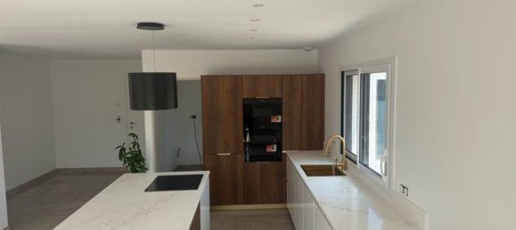 3 bedrooms House in Auxerre, France No. 304764 10