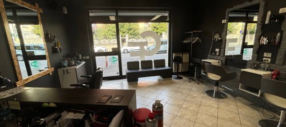 2غرفة عقار تجاري في San Vittore Olona, Italy رقم 88361 35