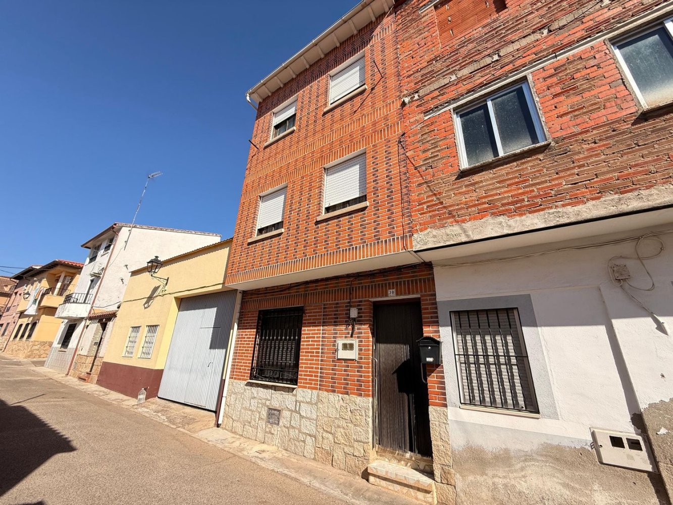 6 bedrooms House in Toledo, Spain No. 278436