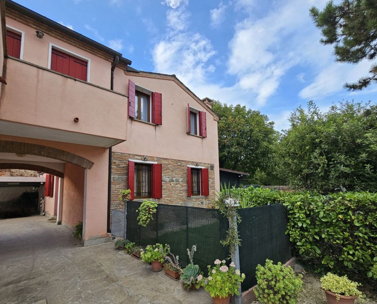 4 bedrooms Villa in Villa Estense, Italy No. 379564