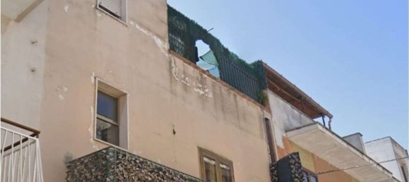 8-salle Appartement à Brindisi, Italy No. 180944 10