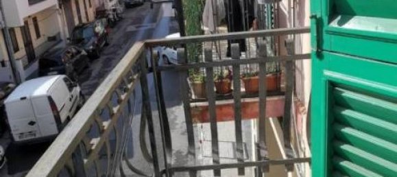 3-salle Appartement à Messina, Italy No. 40837 17