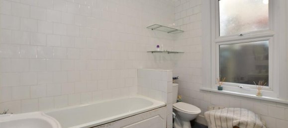 2 bedrooms Apartment in Walthamstow, United Kingdom No. 4037 8