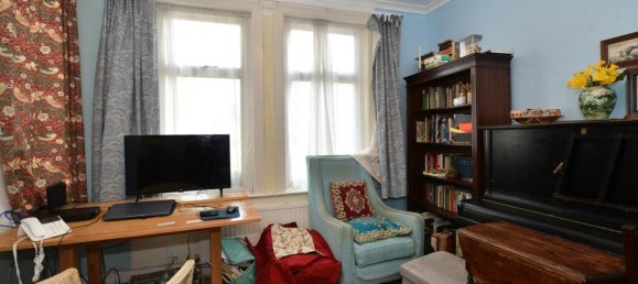 2 bedrooms Apartment in Walthamstow, United Kingdom No. 4037 3