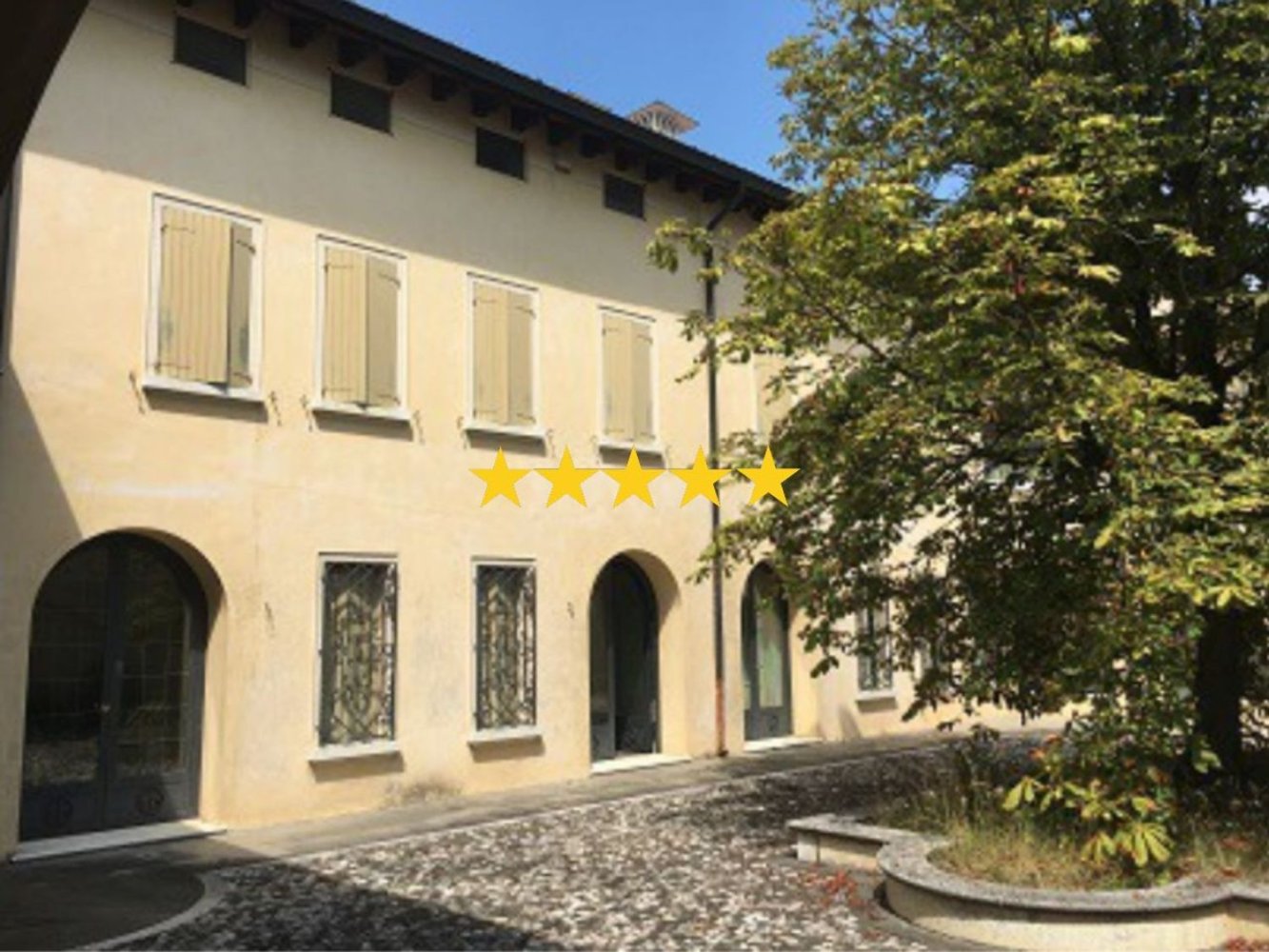 7 rooms Apartment in Novellara, Italy No. 95080