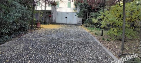 7 rooms Apartment in Novellara, Italy No. 95080 8