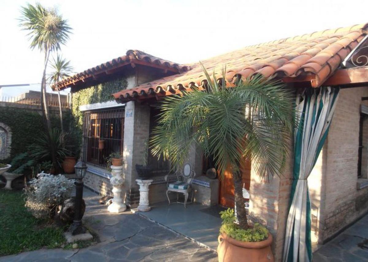 3 bedrooms House in Bermudez, Argentina No. 9591