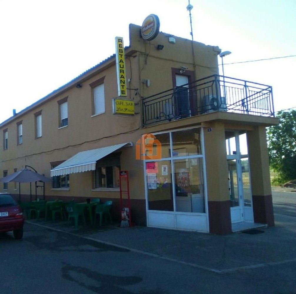 Casa de 6 dormitorios en Valdepolo, Spain No. 65721