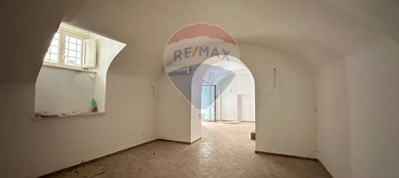 2-salle Propriété commerciale à L'Aquila, Italy No. 266435 7