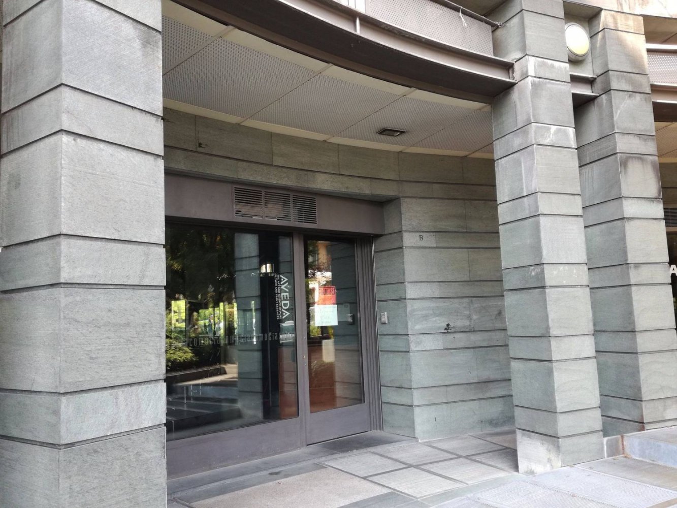 75m² Commercial property in Bergamo, Italy No. 393089
