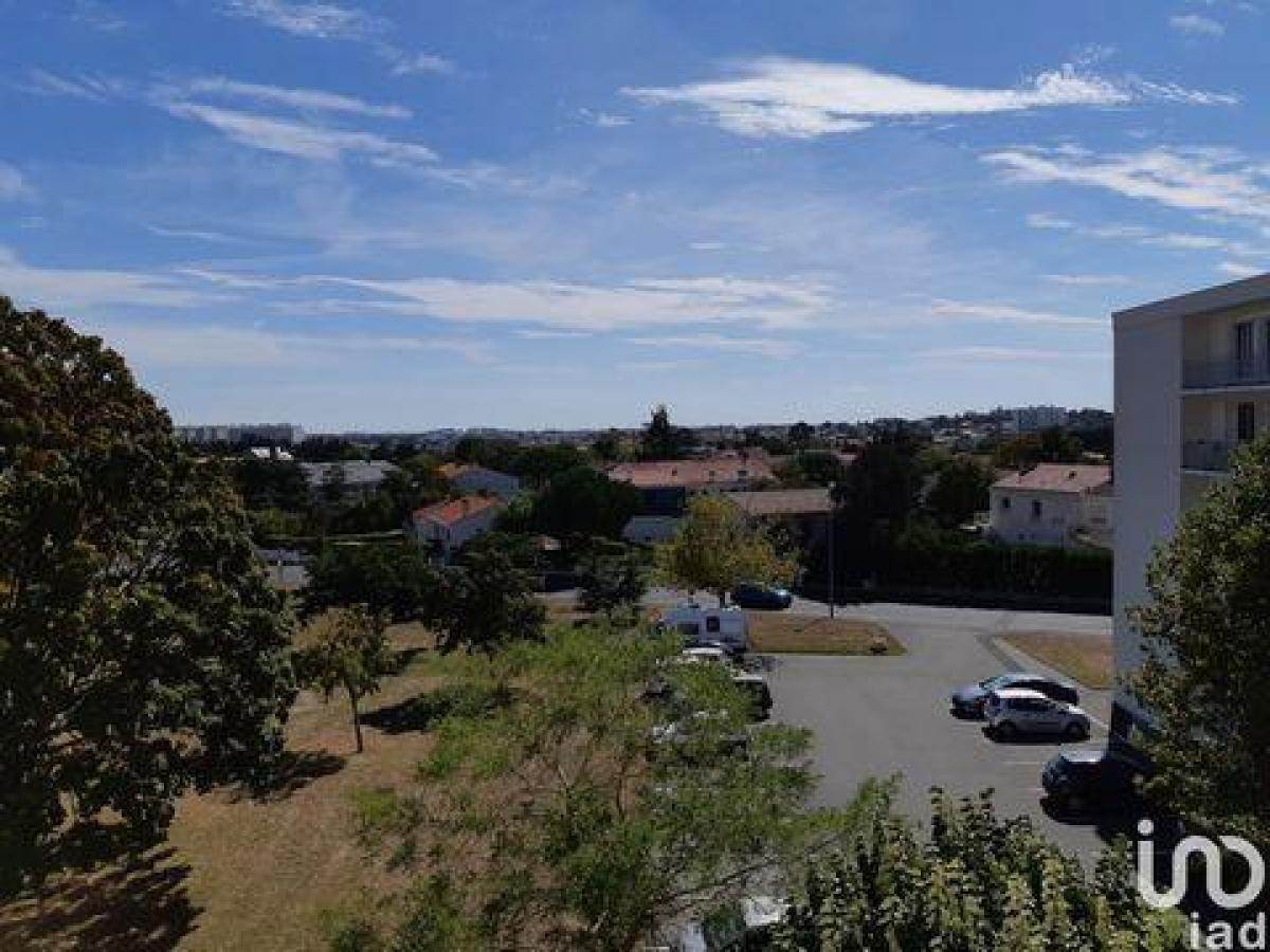 Condominio de 3 dormitorios en La Rochelle, France No. 34903