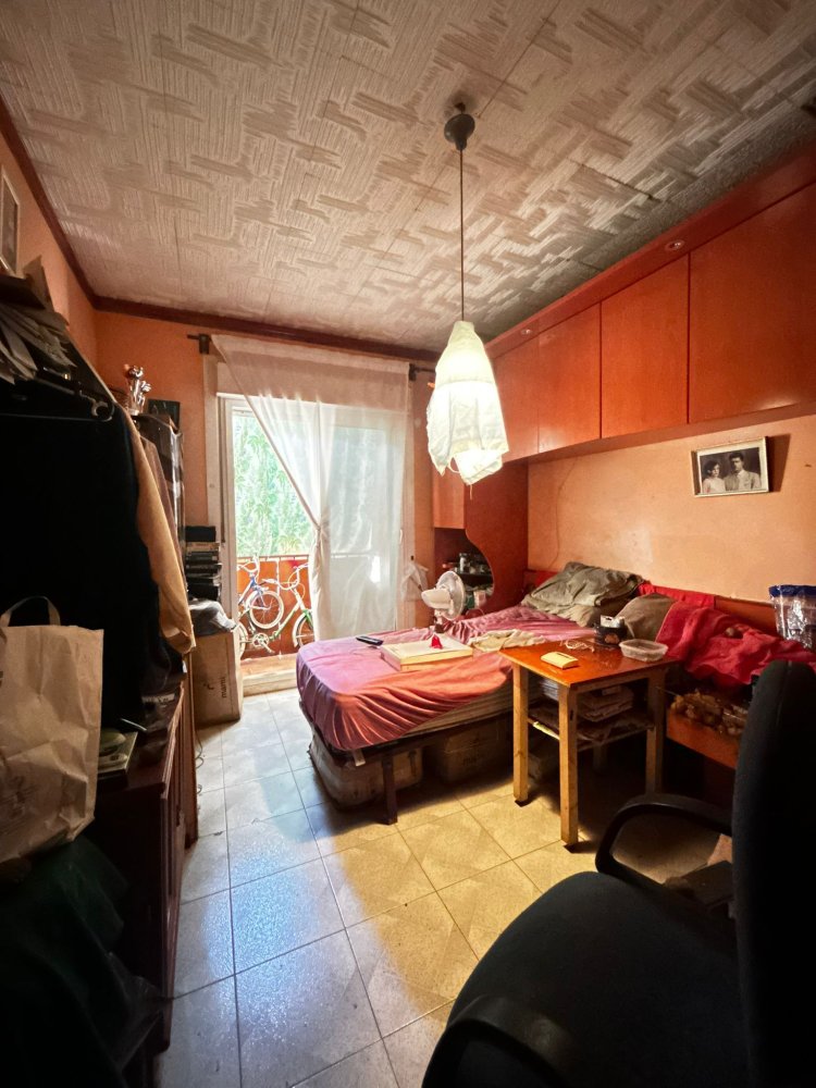 4 غرف نوم شقة في Esplugues de Llobregat, Spain رقم 215508