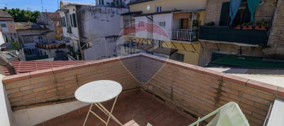 3 rooms Apartment in Jesi, Italy No. 8303 16