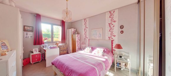 4 bedrooms House in La Riche, France No. 227040 5