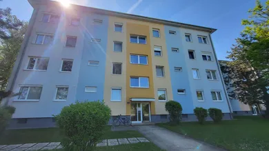 Apartamento de 2 dormitorios en Leonding, Austria No. 136320