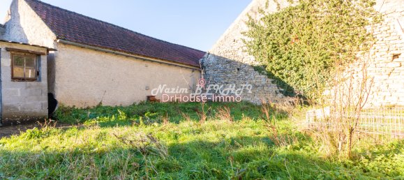 Casa de 3 dormitorios en Breuil-Bois-Robert, France No. 164663 5