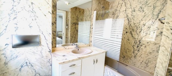 Adosado de 5 dormitorios en Estepona, Spain No. 145513 24