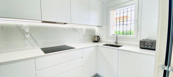 Adosado de 5 dormitorios en Estepona, Spain No. 145513 11